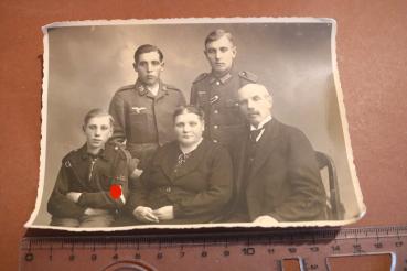 altes Familienfoto - Söhne alle in Uniform  aus Süderbarup
